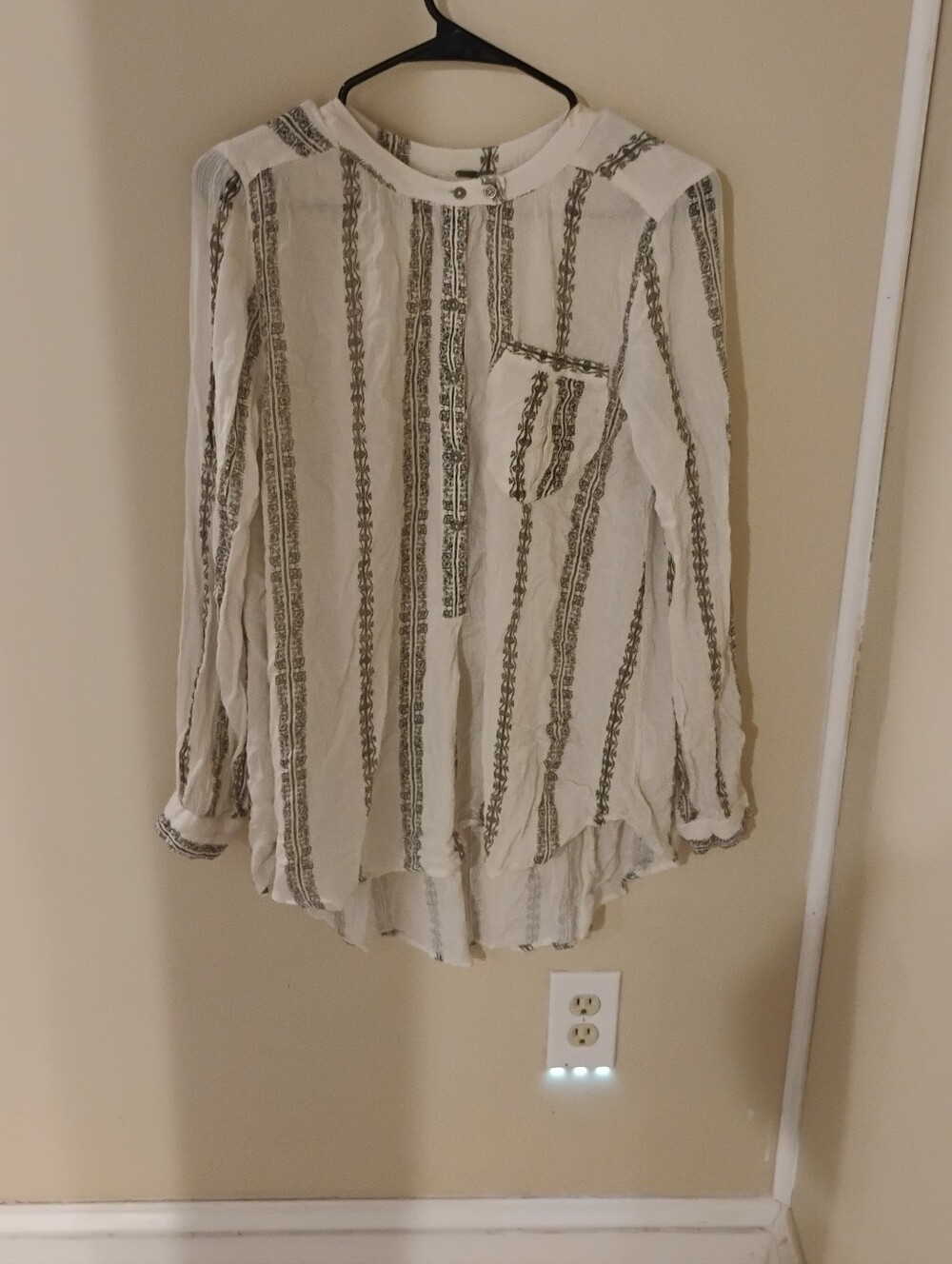 Free People Magic Pullover Button down Collarless Top Sz XS